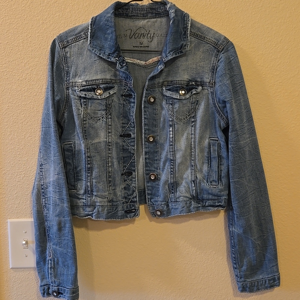 Vanity Women's Light Blue Cropped Denim Jacket